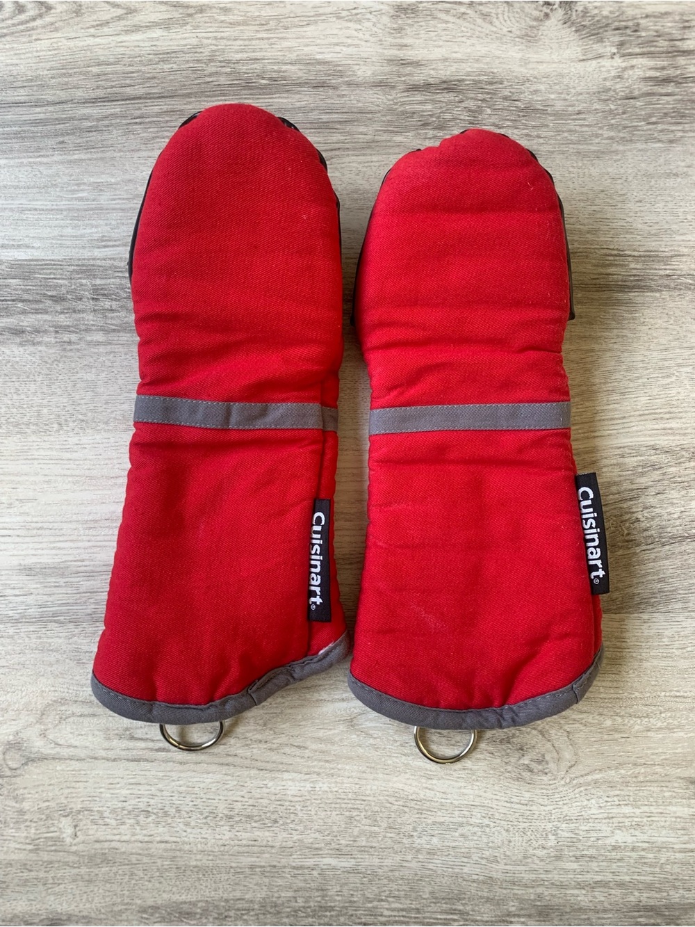 Cuisinart Red Oven Mitts with non slip silicone grips -pair